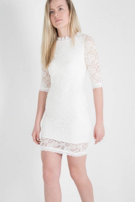 Witte jurk met kant witte-jurk-met-kant-84_4