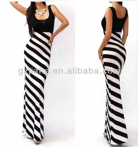 Zwart wit gestreepte lange jurk zwart-wit-gestreepte-lange-jurk-71_15