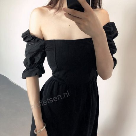 Klassieke zwarte jurk klassieke-zwarte-jurk-06_16