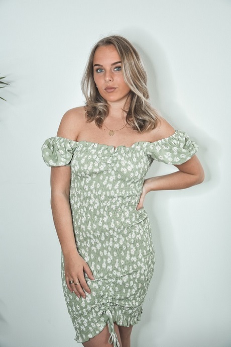 Groene jurk bloemen groene-jurk-bloemen-65