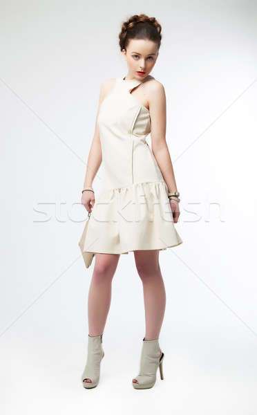 Witte jurk meisje witte-jurk-meisje-95_10