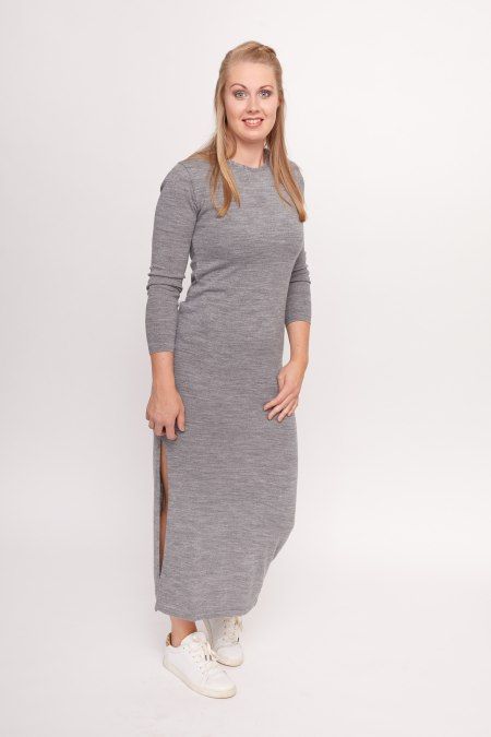 Lange grijze jurk met split lange-grijze-jurk-met-split-82_8