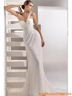 Eenvoudig trouwkleed eenvoudig-trouwkleed-10_18