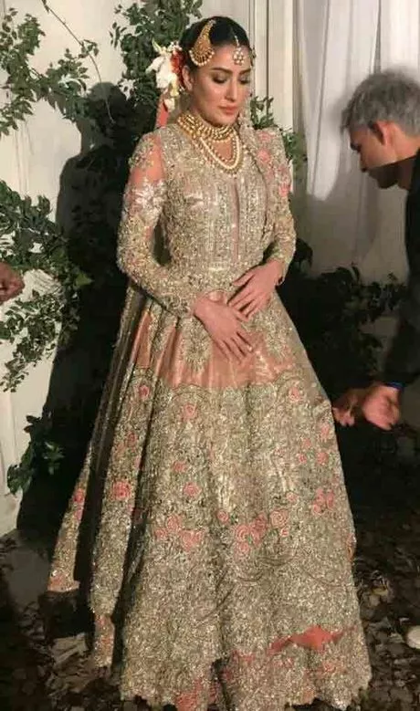 Bridal couture 2023 bridal-couture-2023-55_15-9