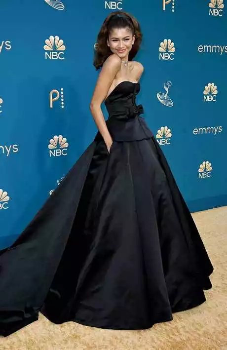 Emmy jurken 2023 emmy-jurken-2023-61_2-8