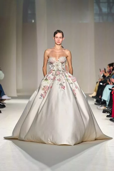 Haute couture trouwjurken 2023 haute-couture-trouwjurken-2023-21_15-8