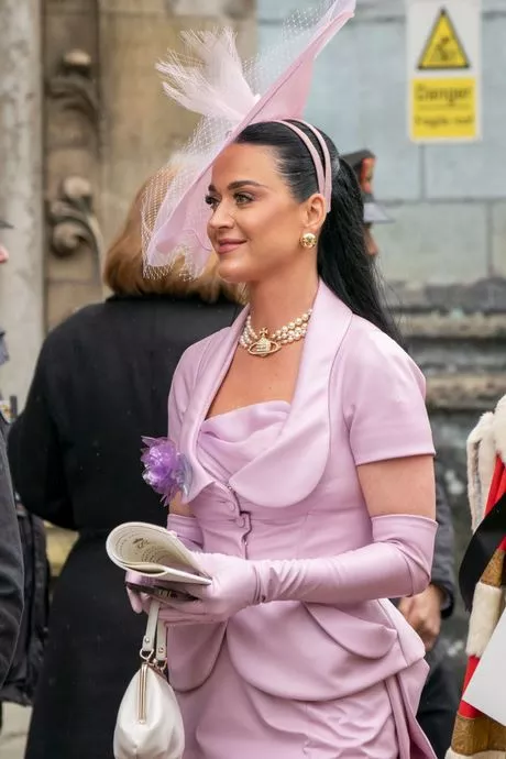 Katy perry outfits 2023 katy-perry-outfits-2023-10_14-6