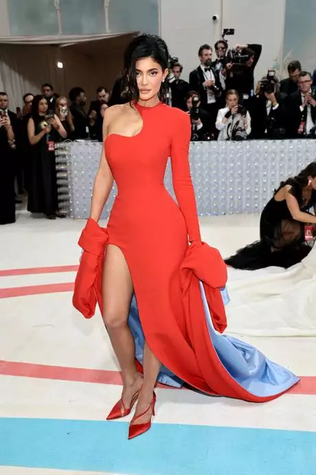 Kim kardashian 2023 Met gala kim-kardashian-2023-met-gala-96_8-13