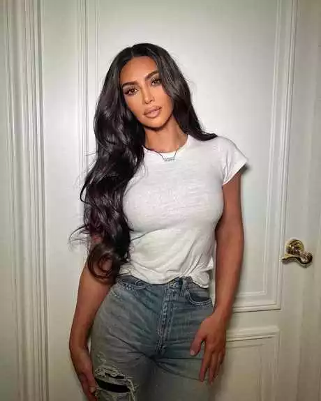 Kim kardashian casual outfits 2023 kim-kardashian-casual-outfits-2023-31_10-2