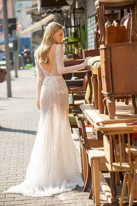 Mooie jurken om te dragen naar een bruiloft 2023 mooie-jurken-om-te-dragen-naar-een-bruiloft-2023-96_9-15