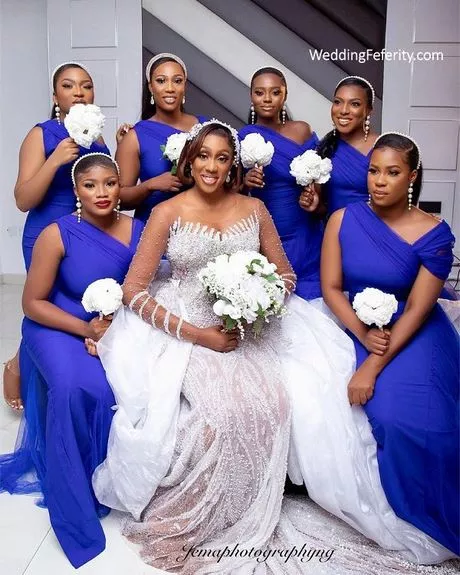 Nigeriaanse chief bruidsmeisjes jurken 2023 nigeriaanse-chief-bruidsmeisjes-jurken-2023-32_14-6