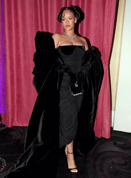Rihanna cfda awards 2023 rihanna-cfda-awards-2023-50_10-3