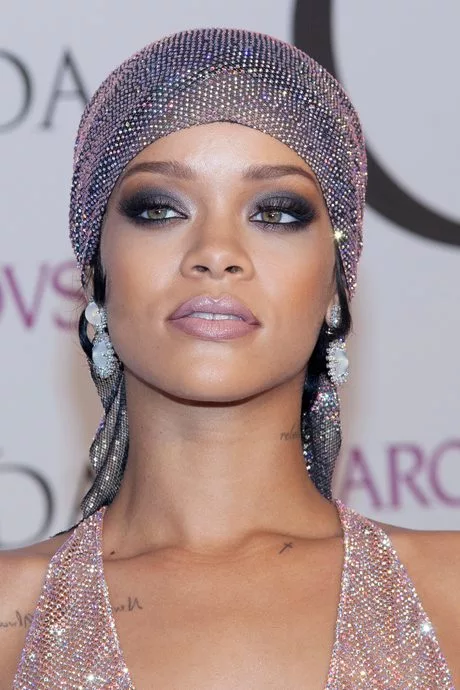 Rihanna cfda awards 2023 rihanna-cfda-awards-2023-50_2-7