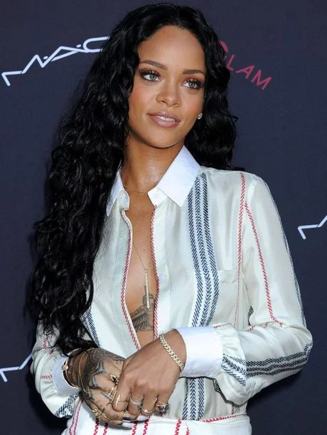 Rihanna cfda awards 2023 rihanna-cfda-awards-2023-50_6-11