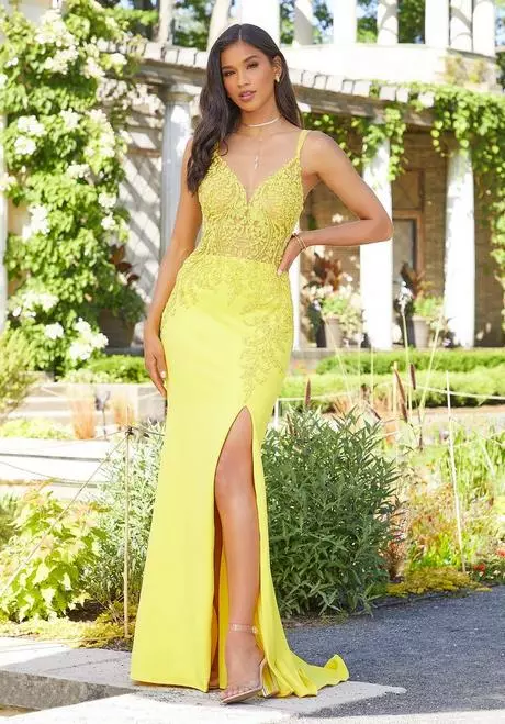 Gele prom dresses 2024 geel-prom-dresses-2024-88_6-13