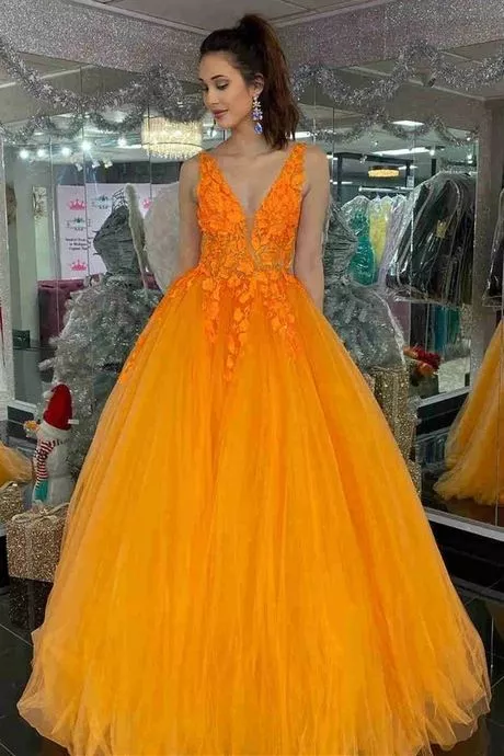 Gele prom dresses 2024 geel-prom-dresses-2024-88_7-14