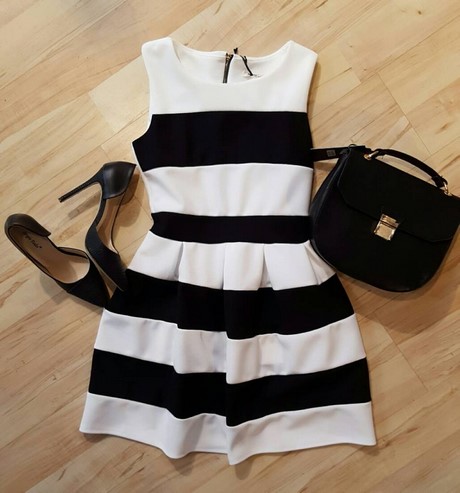 Zwart wit gestreepte jurk zwart-wit-gestreepte-jurk-71