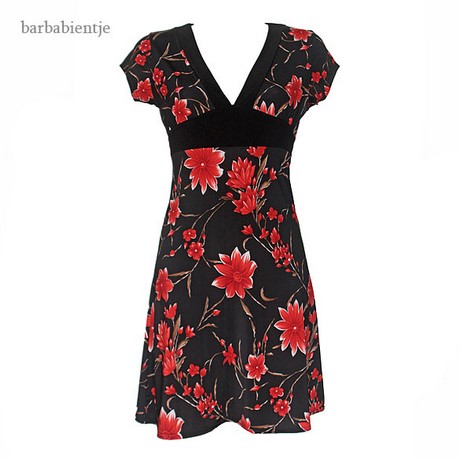 Zwarte jurk met rode bloemen zwarte-jurk-met-rode-bloemen-34_3