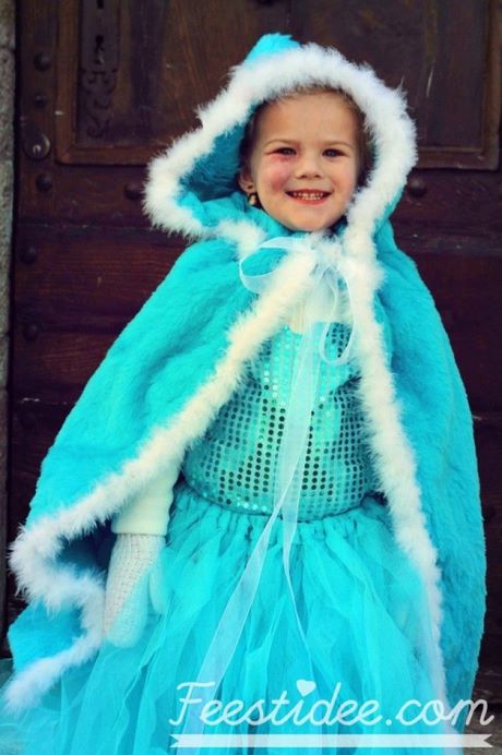 Elsa jurk met cape elsa-jurk-met-cape-18_6