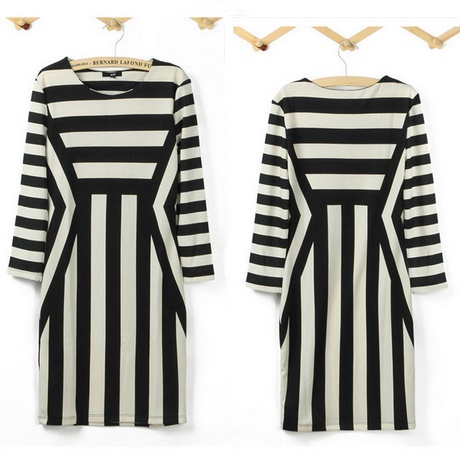 Zwart met wit gestreepte jurk zwart-met-wit-gestreepte-jurk-44_6