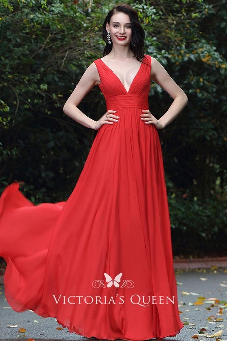 Rode jurk met v-hals rode-jurk-met-v-hals-65_5