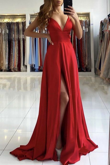 Rode jurk met v-hals rode-jurk-met-v-hals-65_7