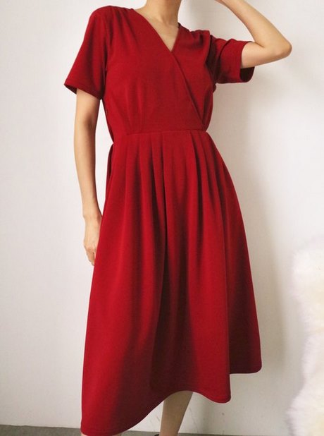 Rode jurk met v-hals rode-jurk-met-v-hals-65_8