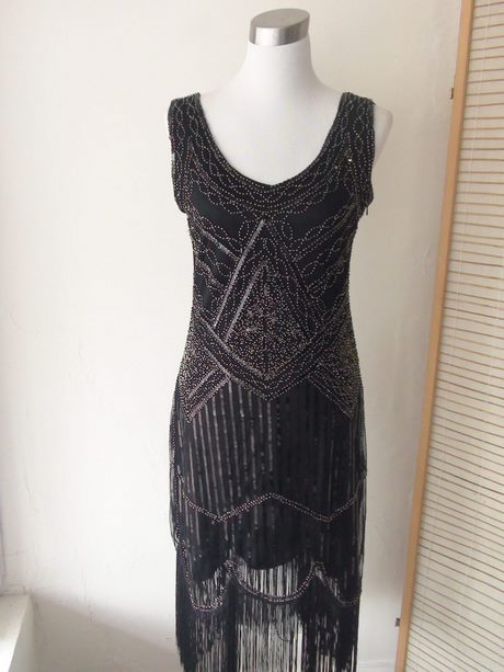 Zwarte jurk uit de jaren 1920 zwarte-jurk-uit-de-jaren-1920-48_3