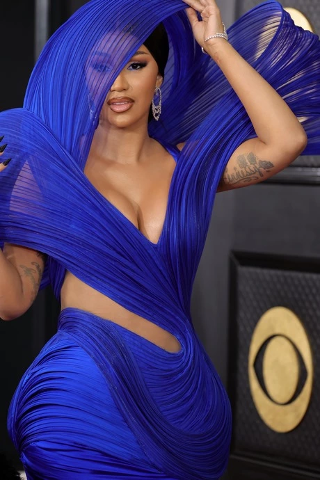 Cardi B dress Grammy ' s 2023 cardi-b-dress-grammy-s-2023-43_13-5