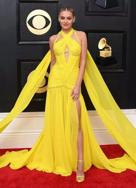 Grammy ' s 2023 outfits grammy-s-2023-outfits-89_7-10