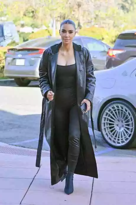 Kim kardashian casual outfits 2023 kim-kardashian-casual-outfits-2023-31-1