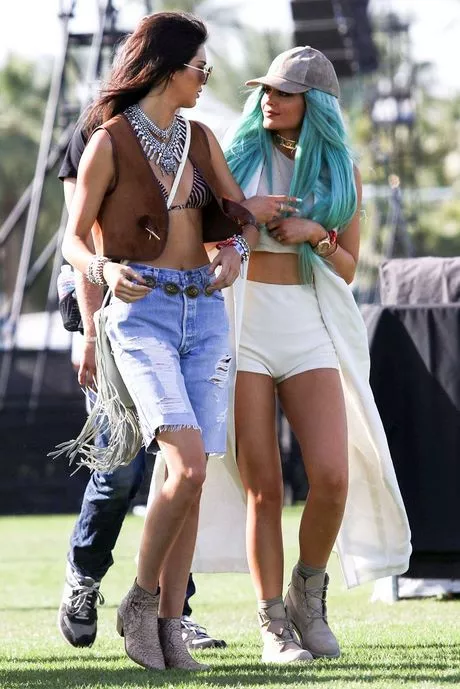 Kylie jenner coachella outfit 2023 kylie-jenner-coachella-outfit-2023-54_3-9