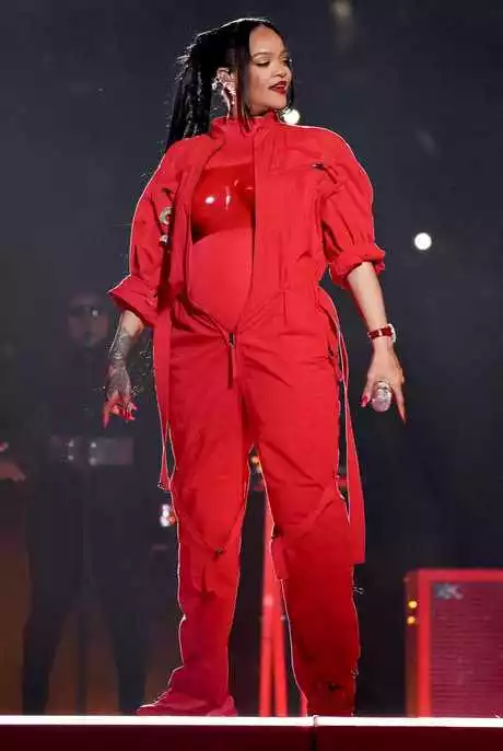 Rihanna outfits 2023 rihanna-outfits-2023-05_12-5