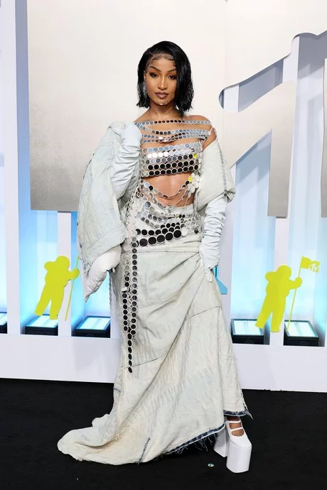 VMA 2023 outfits vma-2023-outfits-24_9-14