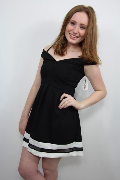 Zwarte jurk met witte streep zwarte-jurk-met-witte-streep-15_6