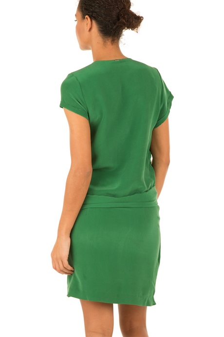 Groene zijden jurk groene-zijden-jurk-01_10