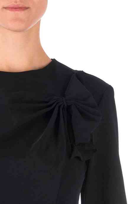 Zwarte jurk met strik zwarte-jurk-met-strik-11_17