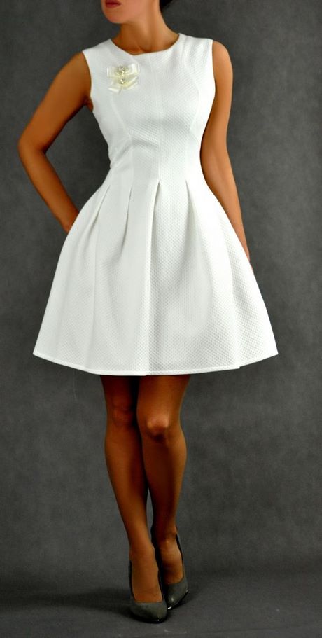 Feestelijke witte jurken