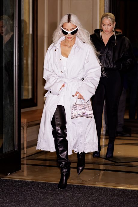 Kim kardashian winter outfits 2023 kim-kardashian-winter-outfits-2023-41_11
