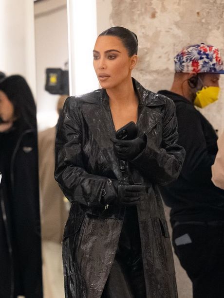 Kim kardashian winter outfits 2023 kim-kardashian-winter-outfits-2023-41_12