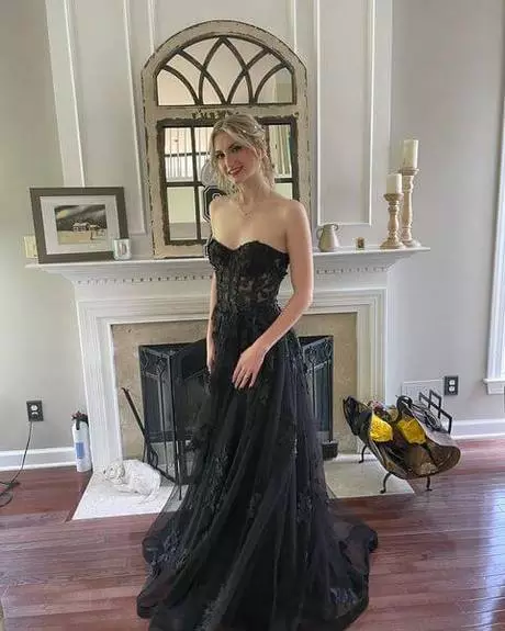 Black lace prom dresses 2024 black-lace-prom-dresses-2024-96_9-20