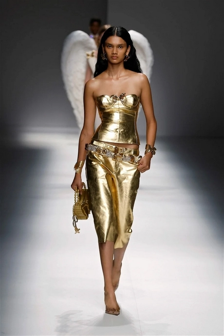 Gouden jurk 2024 gouden-jurk-2024-06_5-10