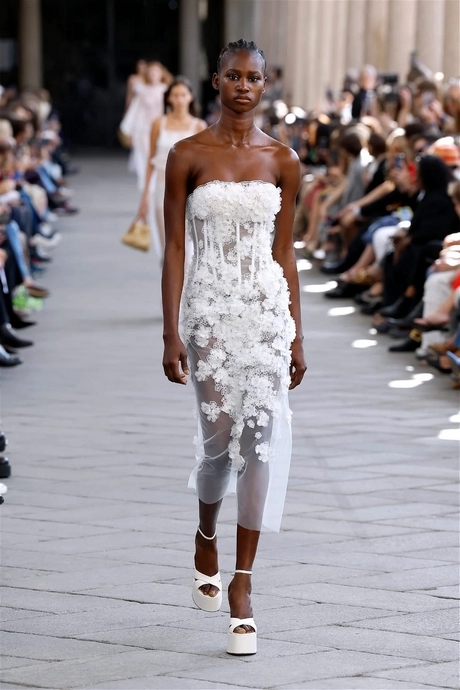 Witte jurken zomer 2024 witte-jurken-zomer-2024-40_9-12