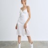 Mouwloze witte jurk